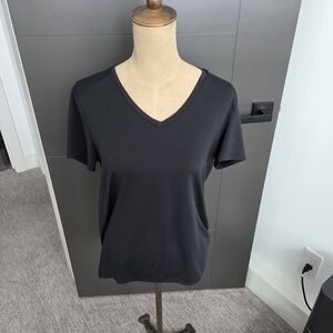 Lole Black V-Neck Short Sleeve Tee